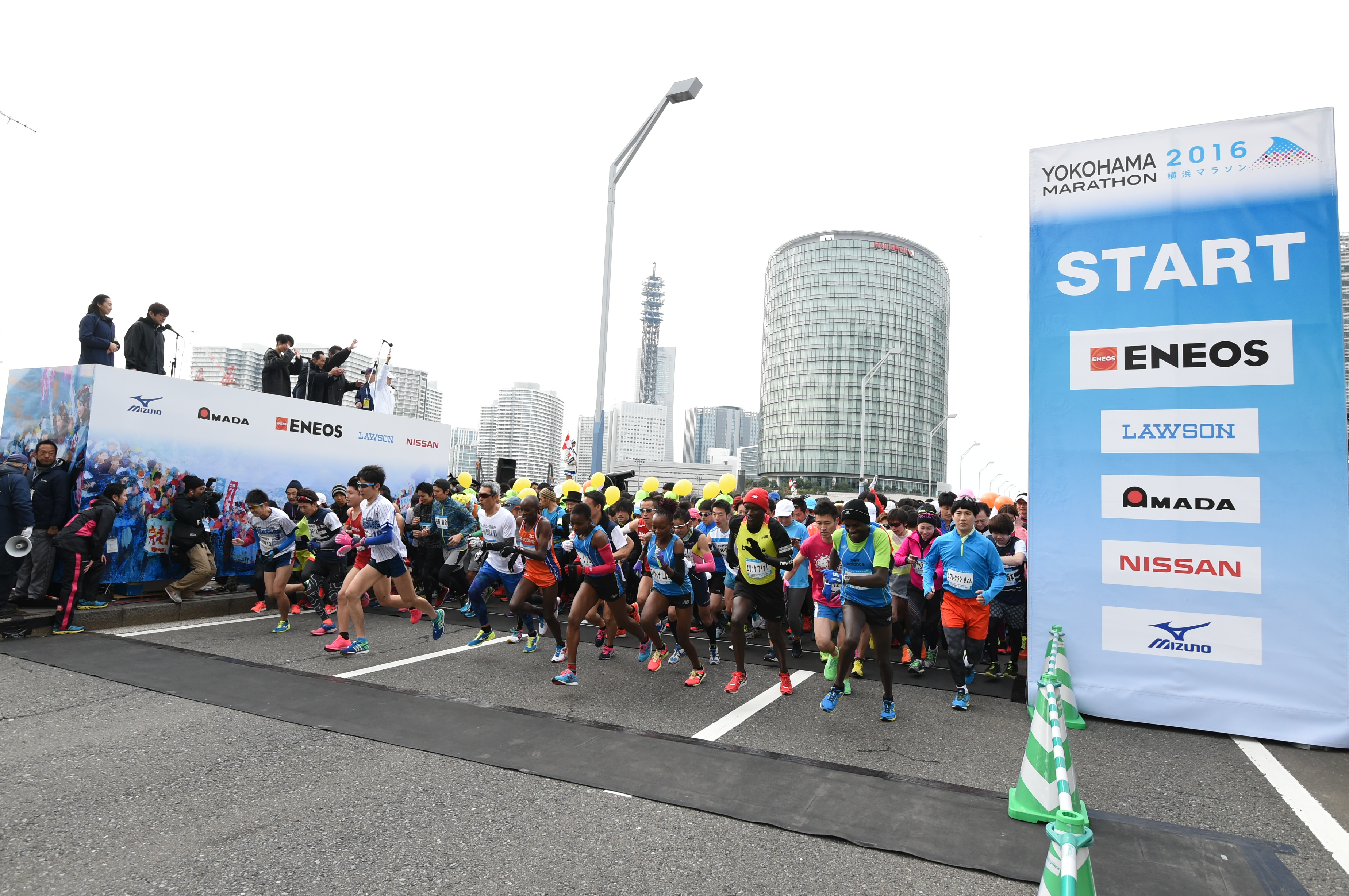 横浜マラソン2018」への大会協賛について｜社会貢献活動・スポーツ