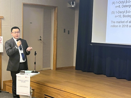 曹 偉助教(先進理工学研究科 応用化学専攻)発表